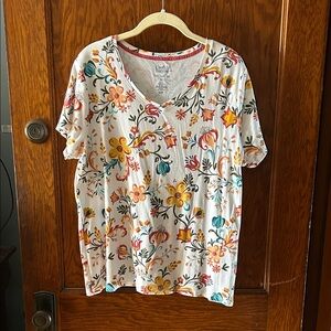 Croft & Barrow White Floral Blouse